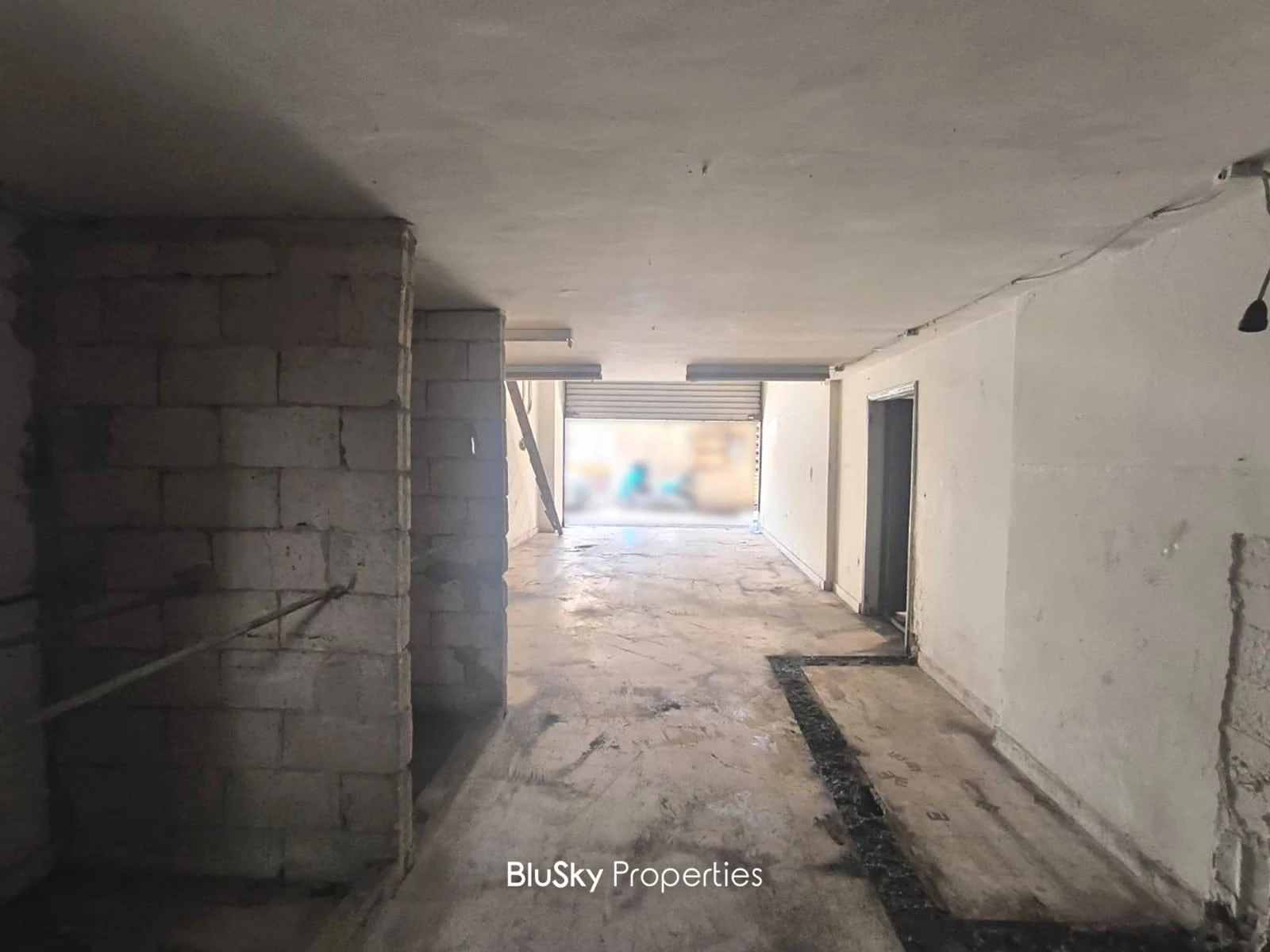 Shop 120m² for Sale in Antelias — photo 4