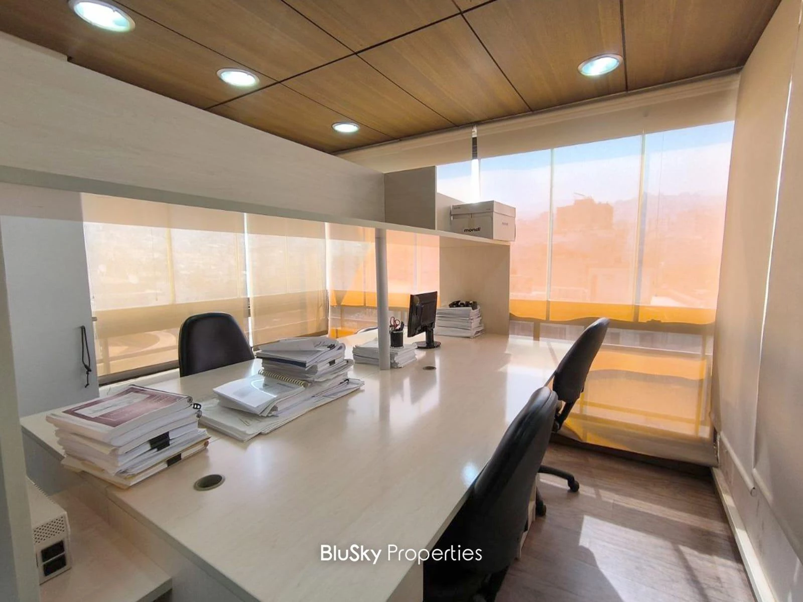 Office 120m² City View for Sale in Antelias — photo 3