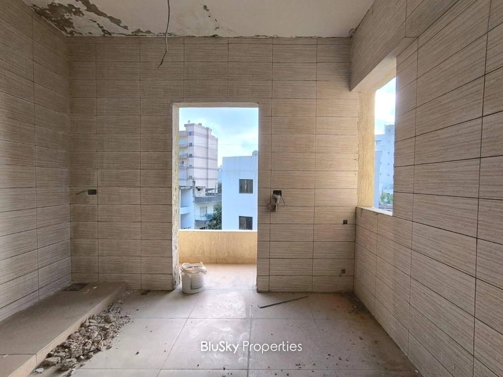Apartment 135m² City View for Sale in Antelias — الصورة 2