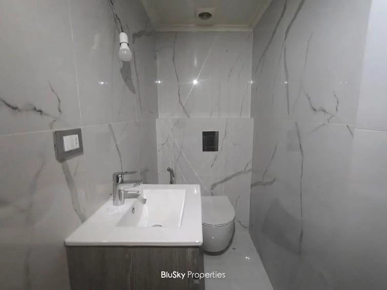 Apartment 144m² Terrace for Sale in Antelias — الصورة 4