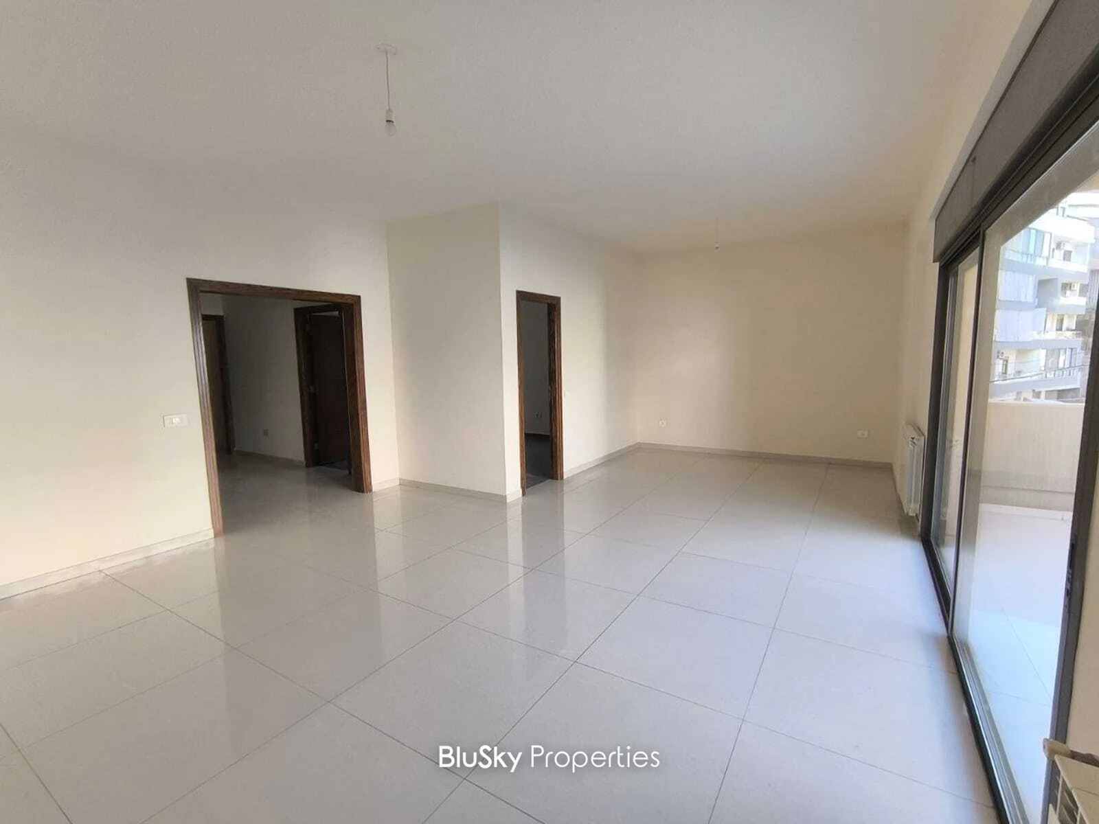 Apartment 200m² Terrace for Sale in Antelias — photo 5