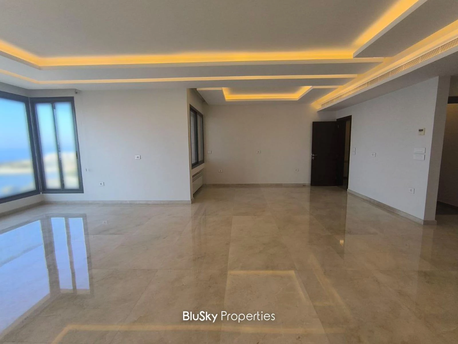 Apartment 281m² Sea View for Sale in Antelias — الصورة 2