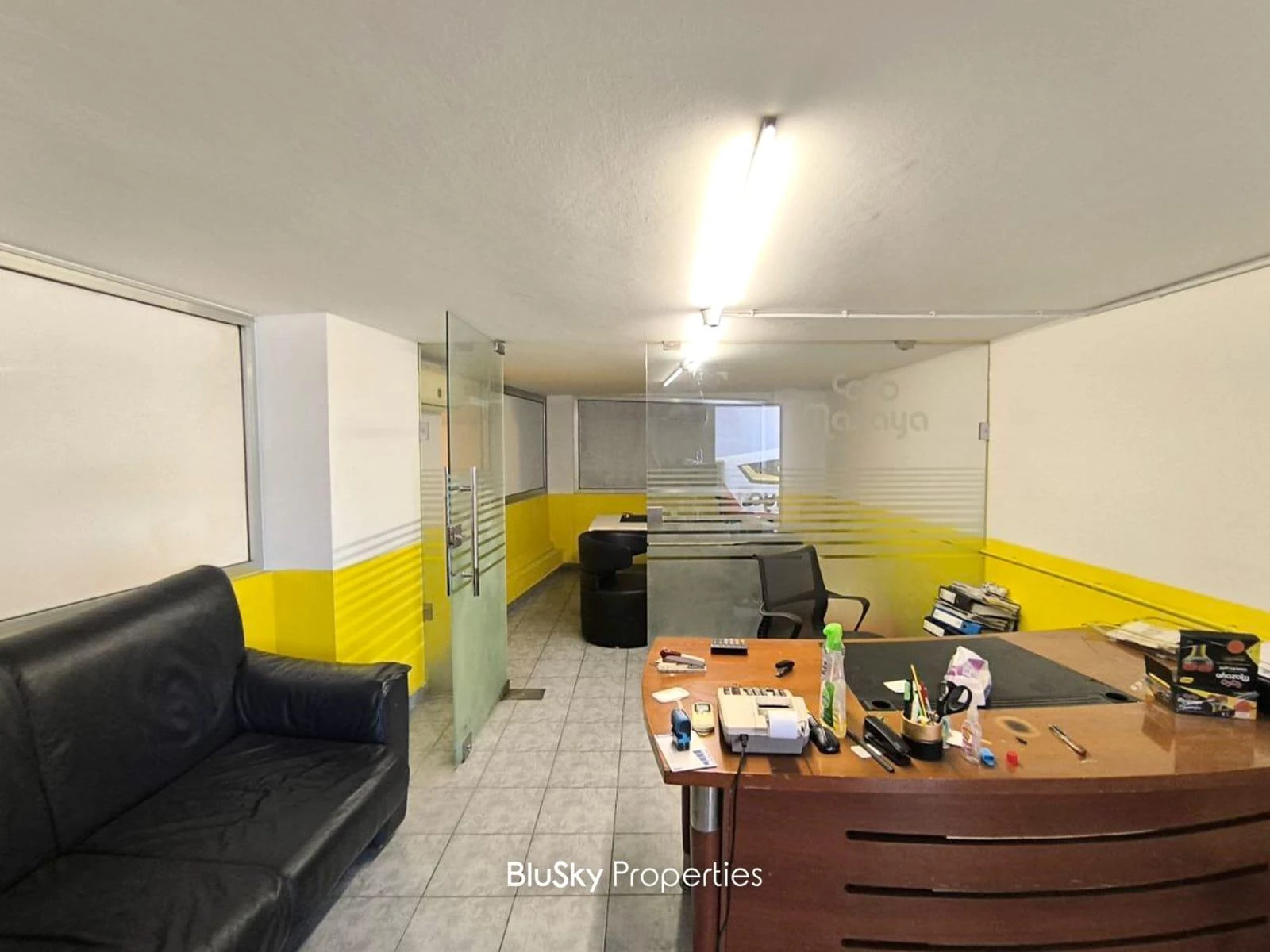 Warehouse 550m² for Sale in Antelias — الصورة 3