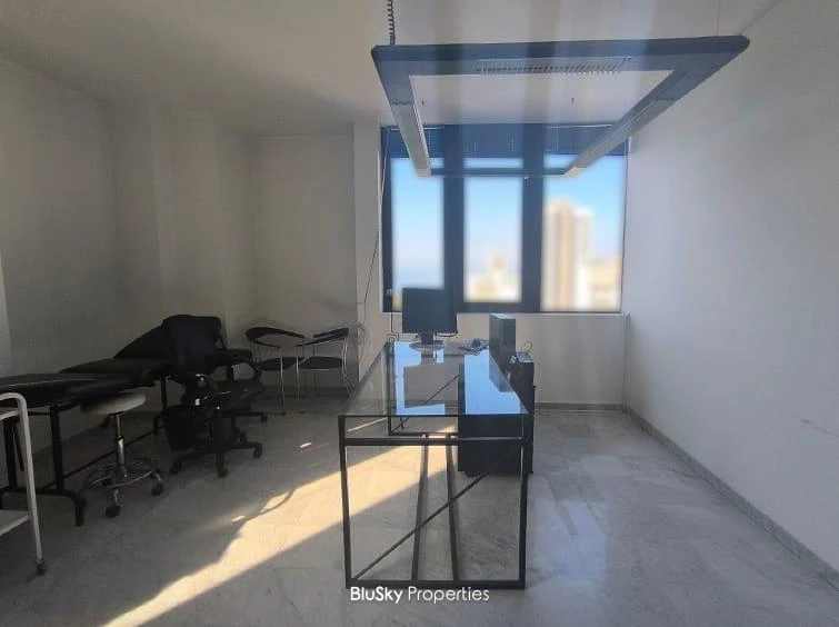 Office 70m² Sea View for Rent in Antelias — photo 2