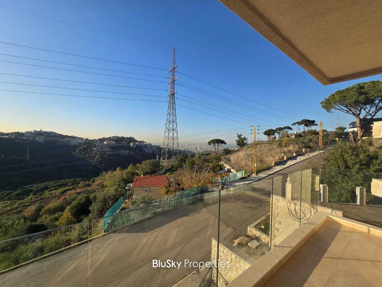 Apartment 185m² Mountain View for Sale in Araya — الصورة 3
