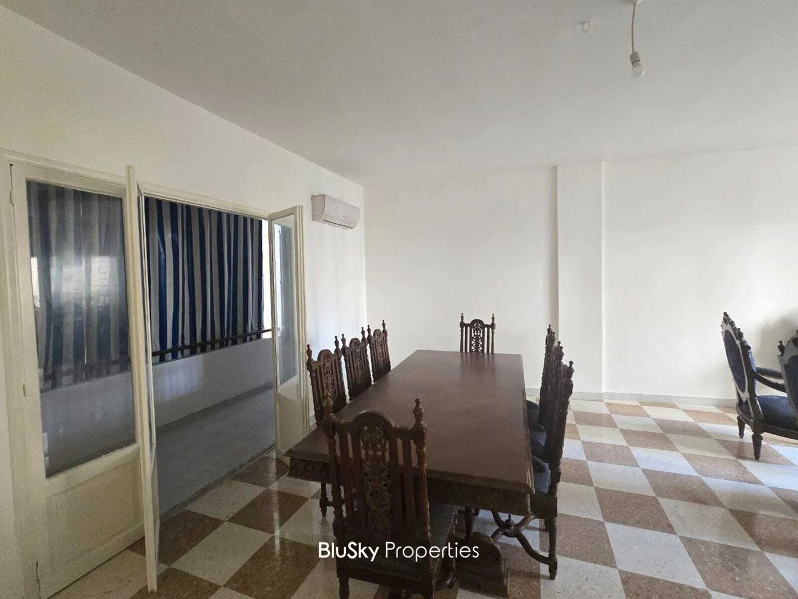 Apartment 120m² for Rent in Ain El Remeneh — الصورة 3