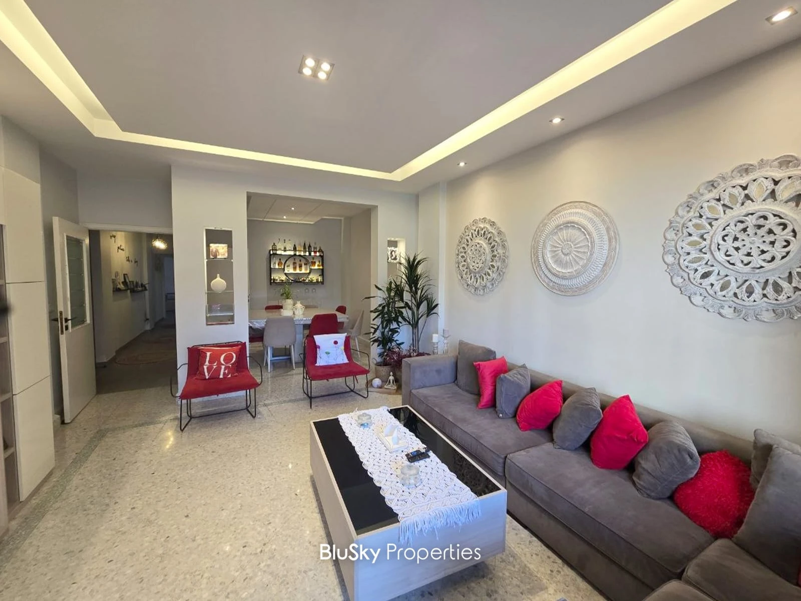 Apartment 135m² with City View for Sale in Ain El Remeneh