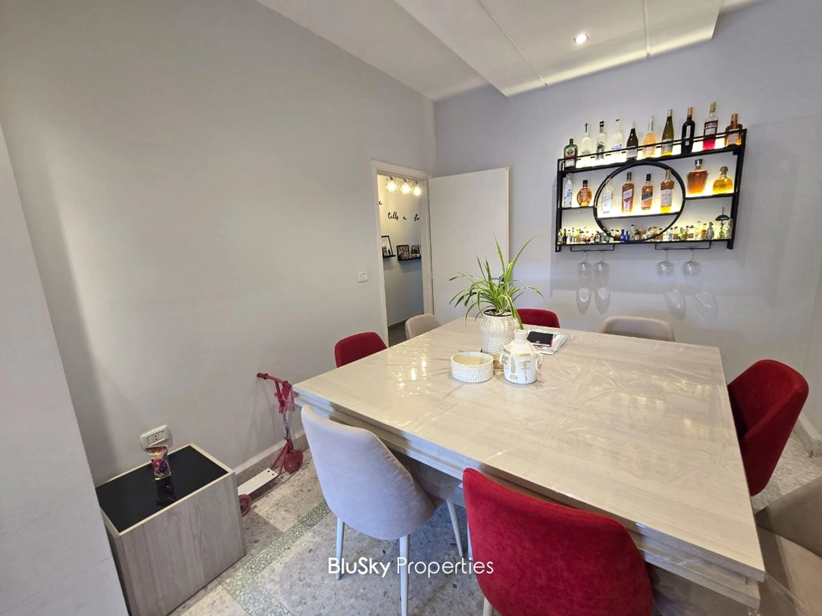 Apartment 135m² with City View for Sale in Ain El Remeneh — الصورة 2