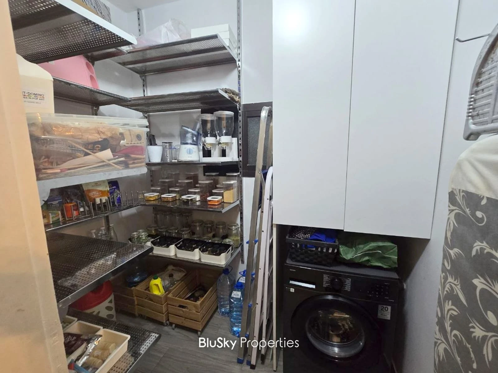 Apartment 135m² with City View for Sale in Ain El Remeneh — الصورة 4
