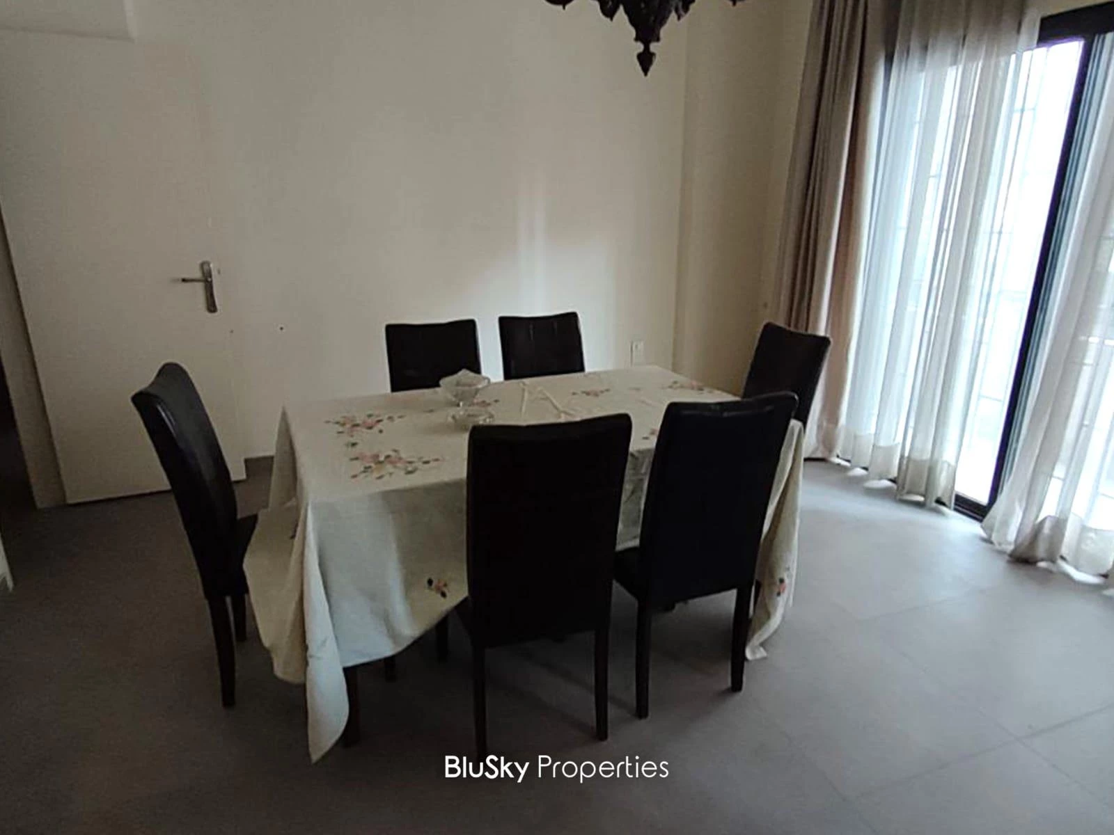 Apartment 175m² for Sale in Ain El Remeneh — الصورة 2