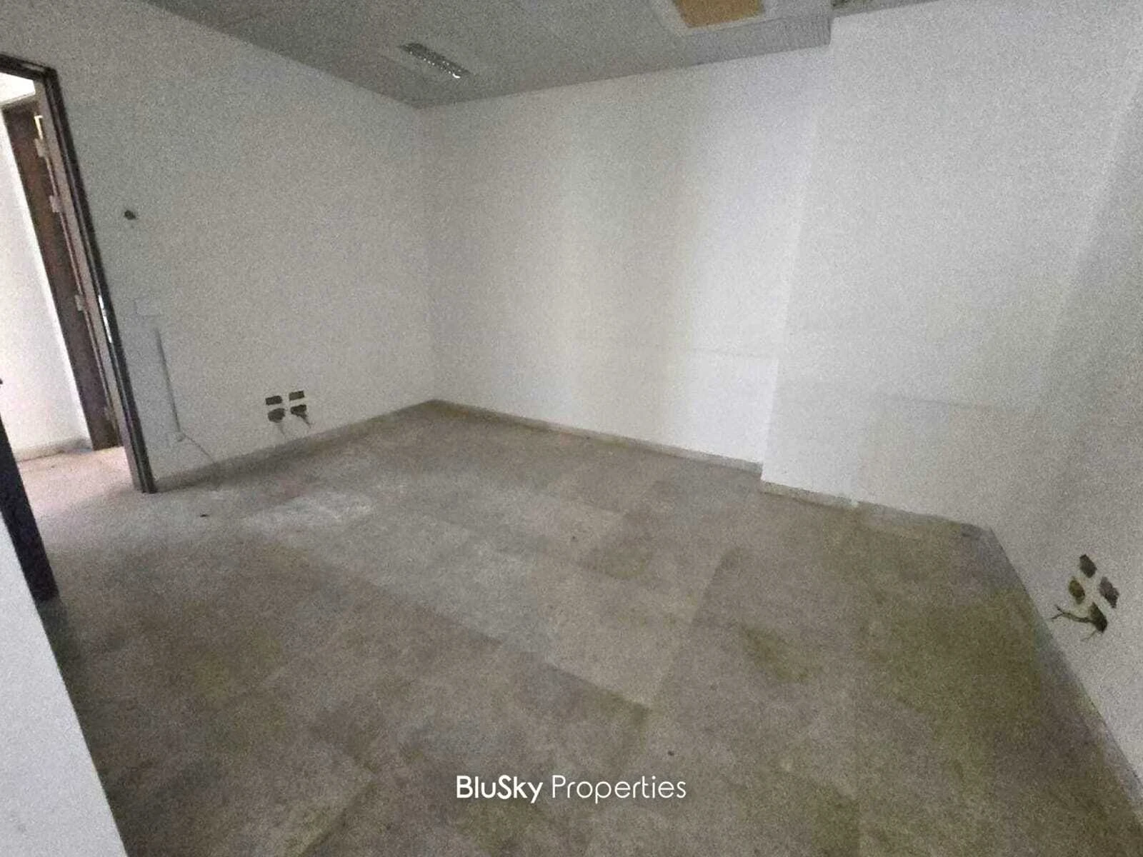 Showroom 400m² for Rent in Ain El Remeneh — photo 3