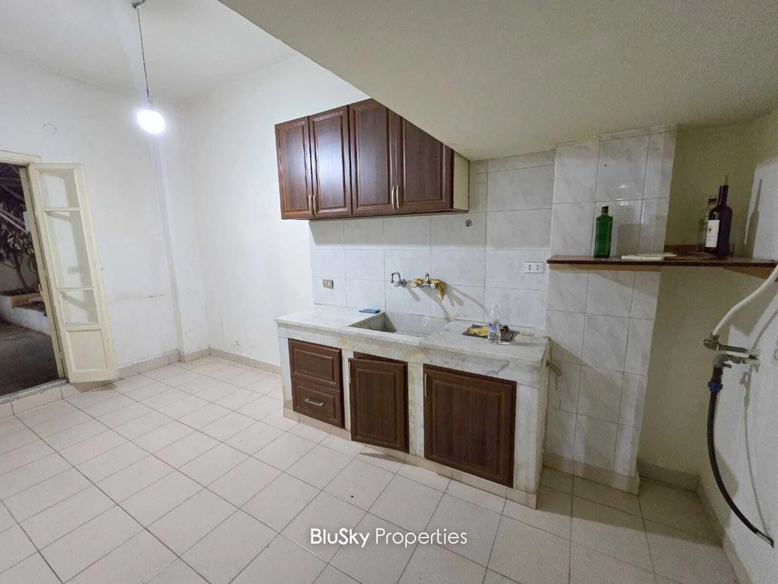 Apartment 90m² Terrace for Rent in Ain El Remeneh — photo 3