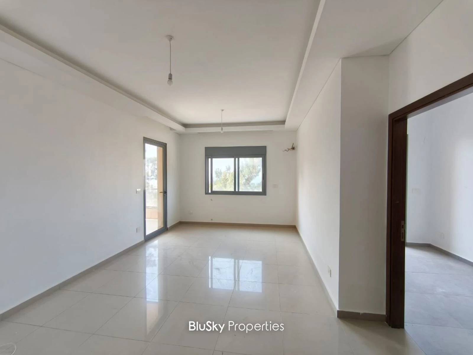 Apartment 115m² for Sale in Tilal Ain Saadeh