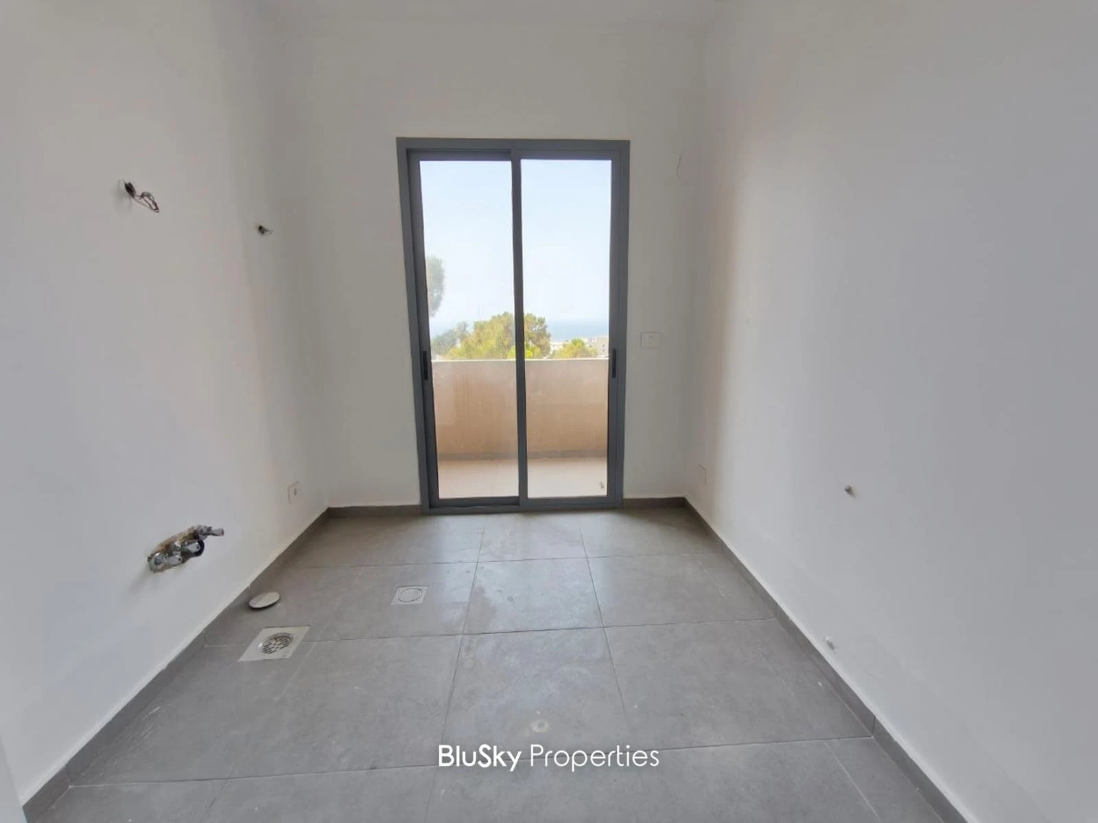 Apartment 115m² for Sale in Tilal Ain Saadeh — photo 3