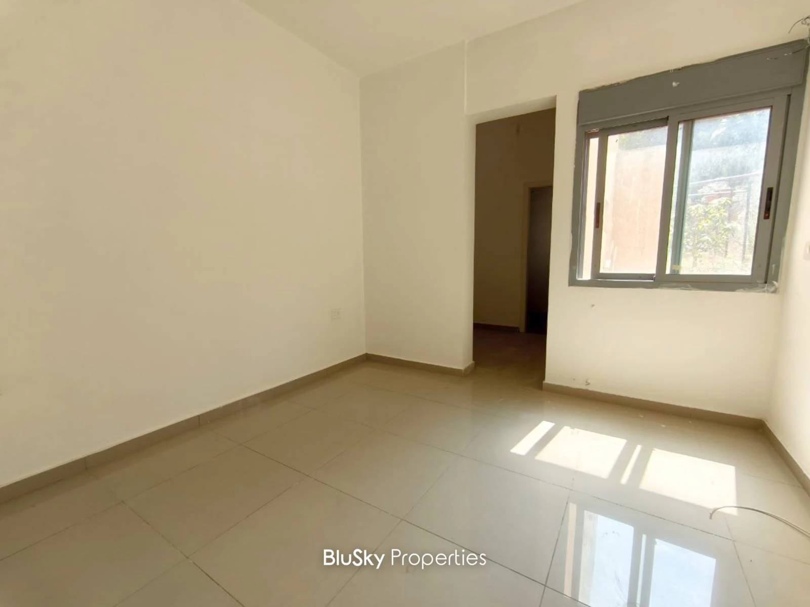 Apartment 115m² for Sale in Tilal Ain Saadeh — photo 4