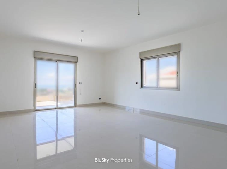 Duplex 171m² Sea View for Rent in Ain Saadeh