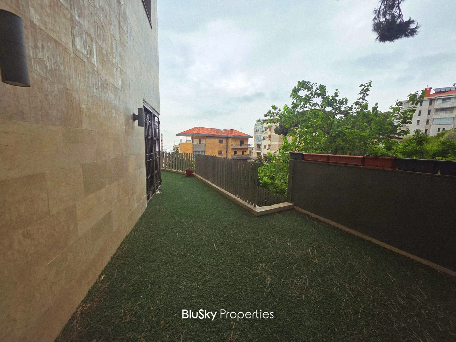 Apartment 180m² with Garden for Sale in Ain Saadeh — photo 3