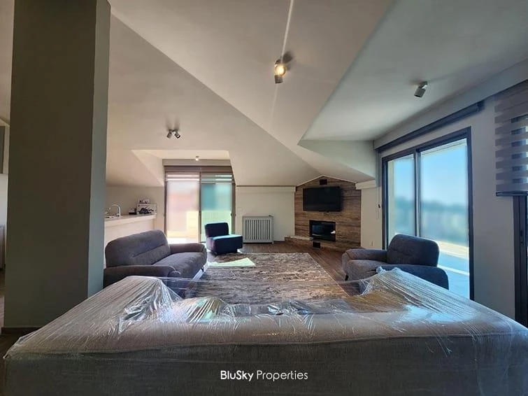 Roof 185m² Terrace for Rent in Ain Saadeh