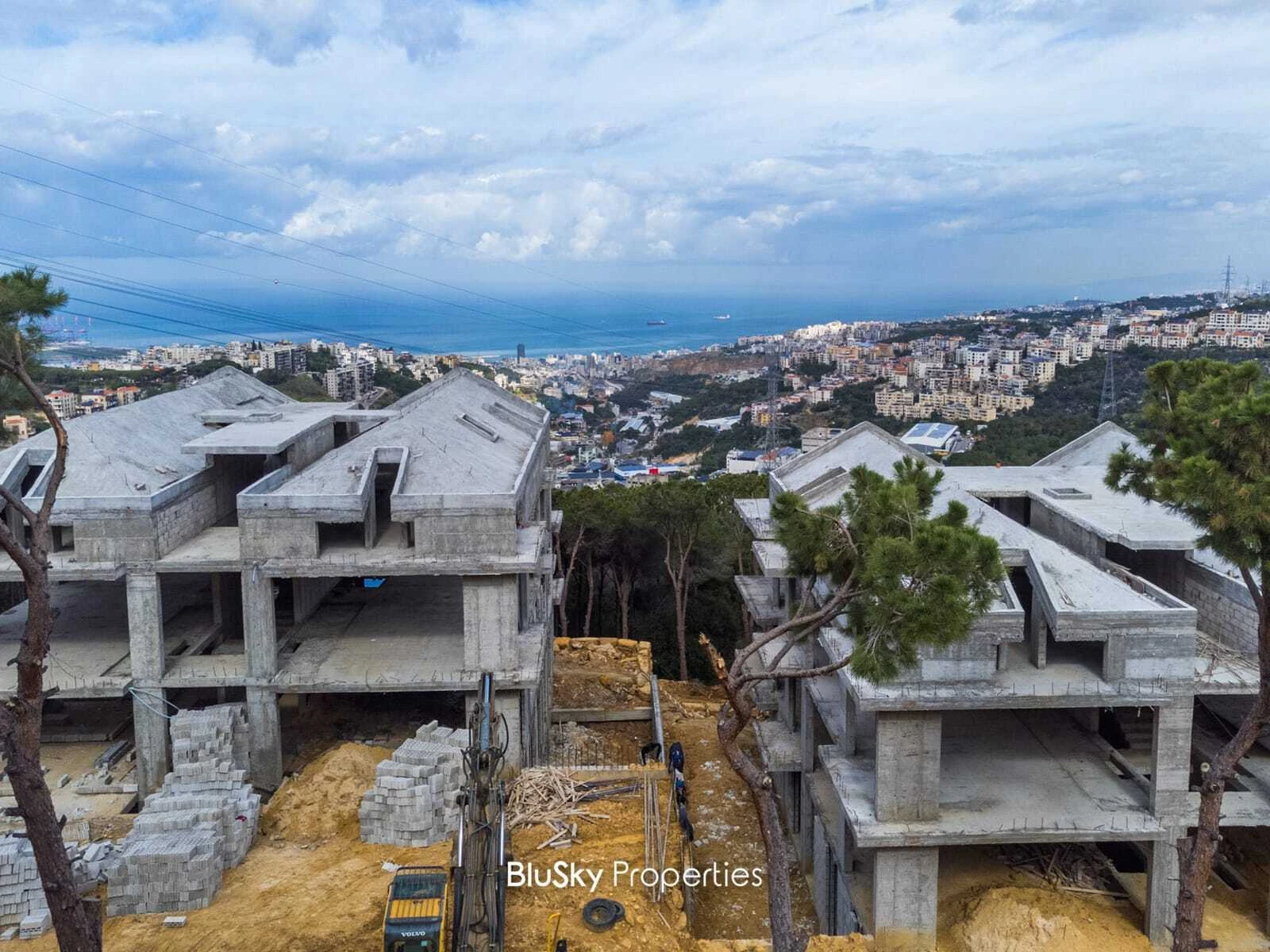 Apartment 188m² with Garden for Sale in Ain Saadeh — photo 3