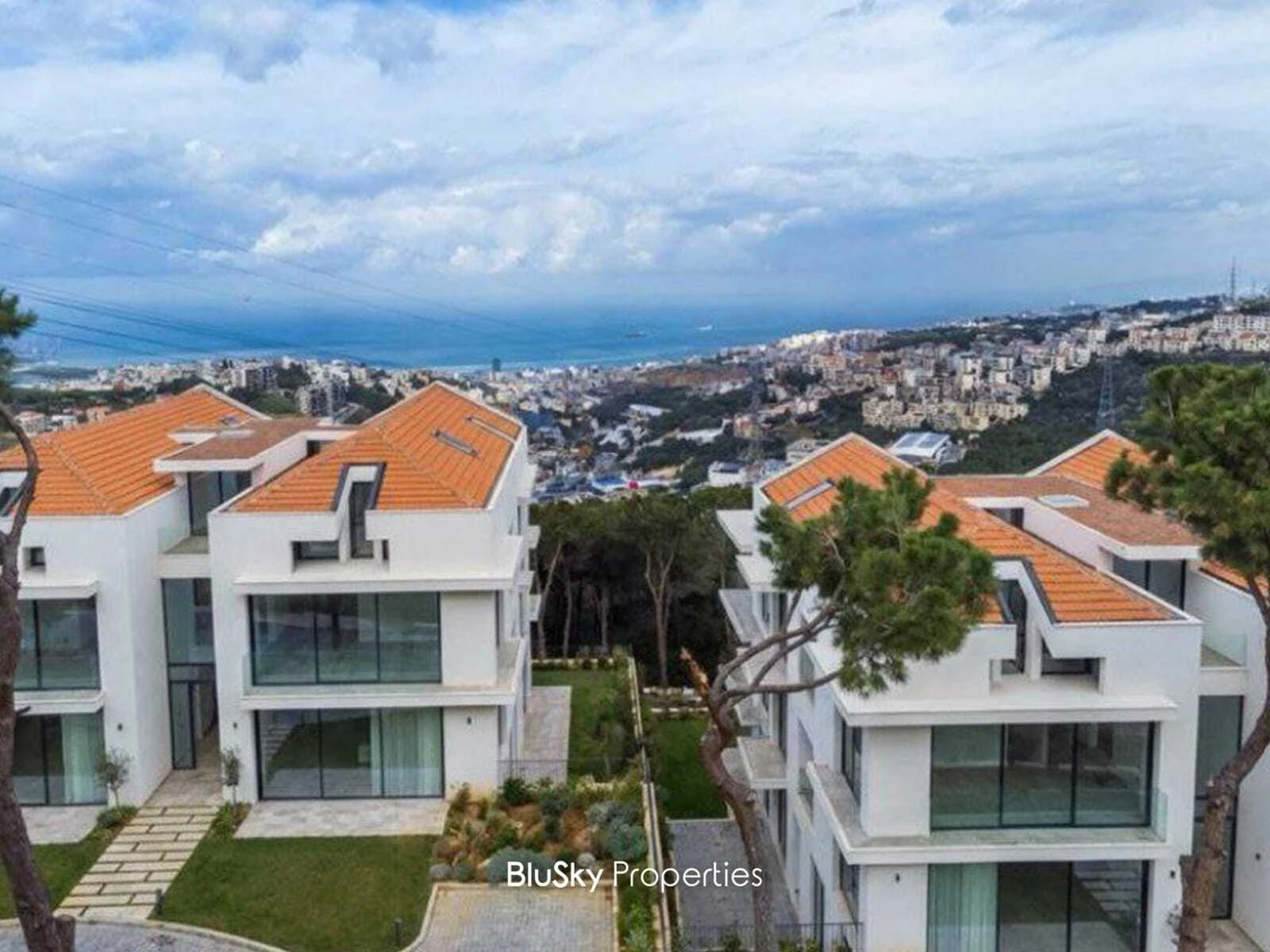 Apartment 188m² with Garden for Sale in Ain Saadeh — photo 4