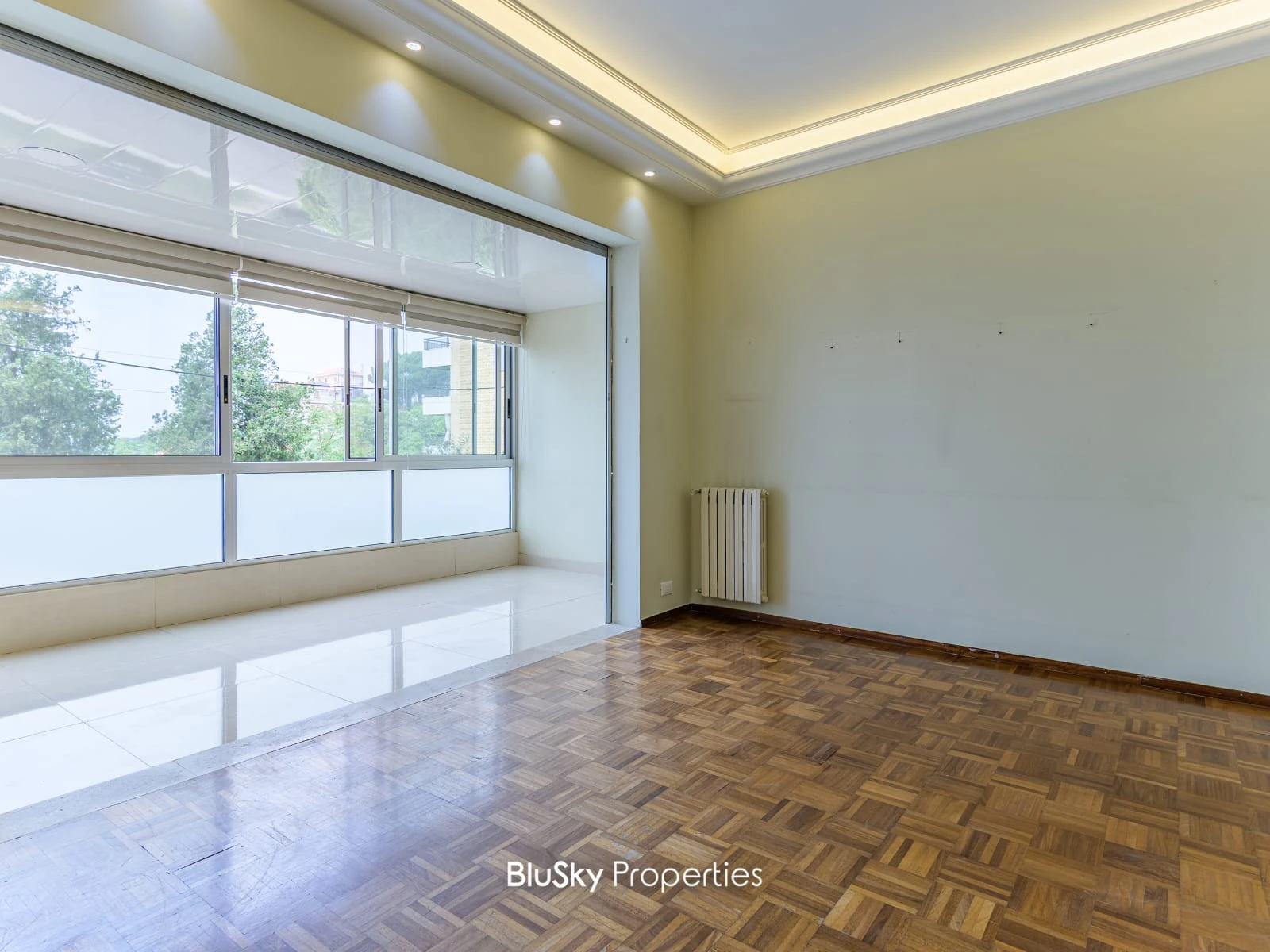 Apartment 190m² with Sea View for Rent in Ain Saadeh