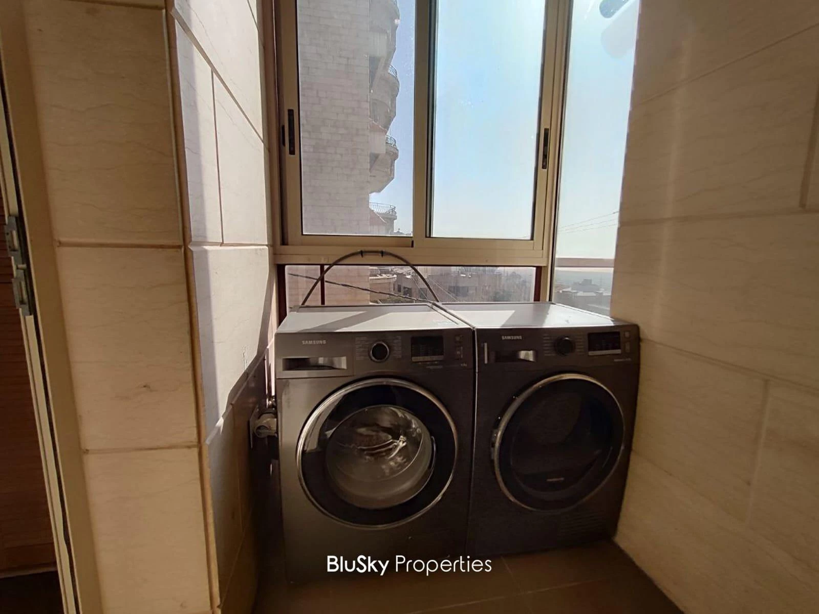 Apartment 200m² Sea View for Rent in Ain Saadeh — الصورة 4