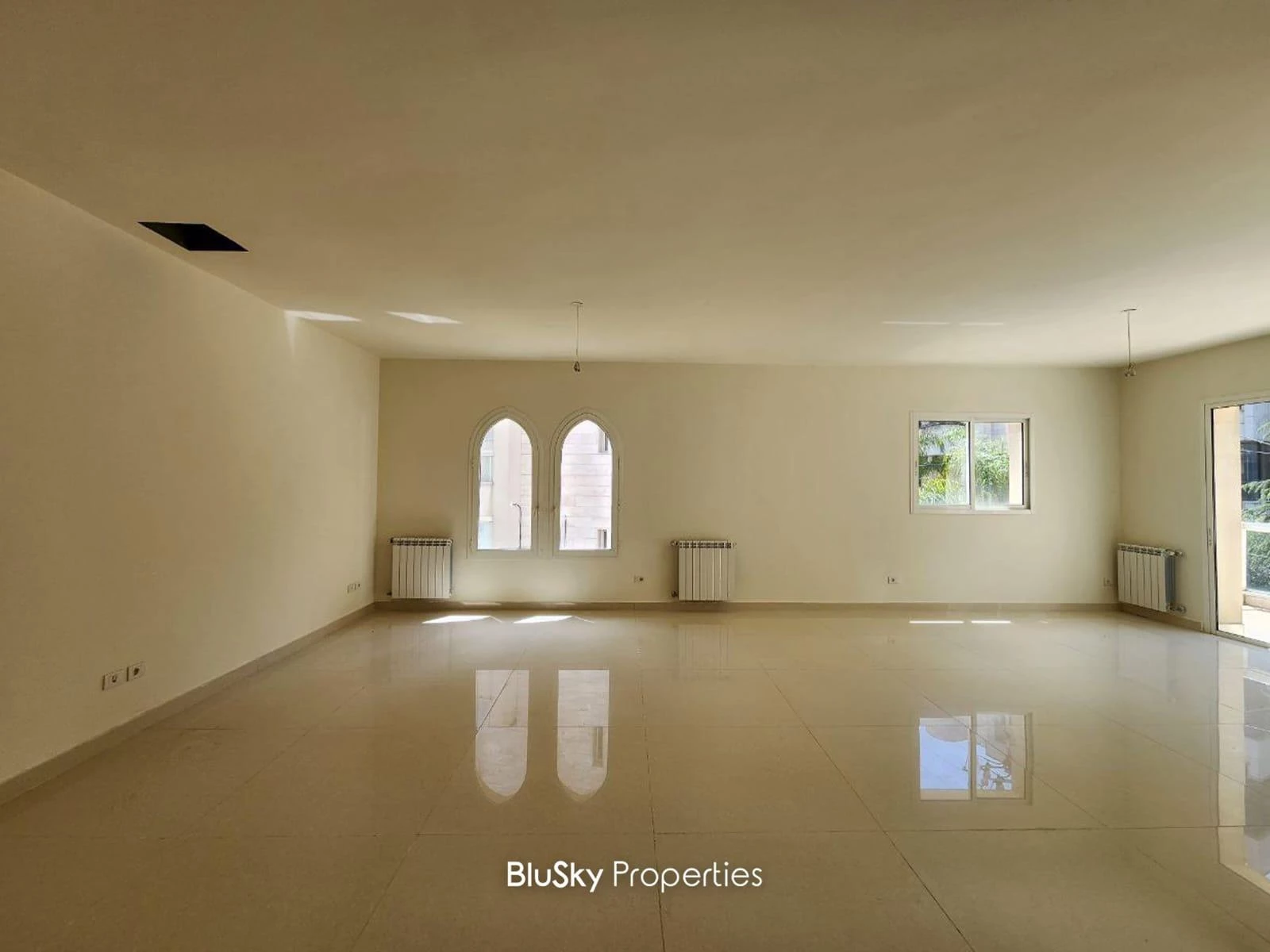 Apartment 200m² Sea View for Rent Ain Saadeh — الصورة 4