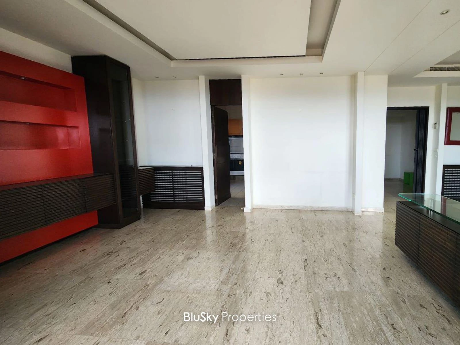 Apartment 200m² Balcony for Sale in Ain Saadeh
