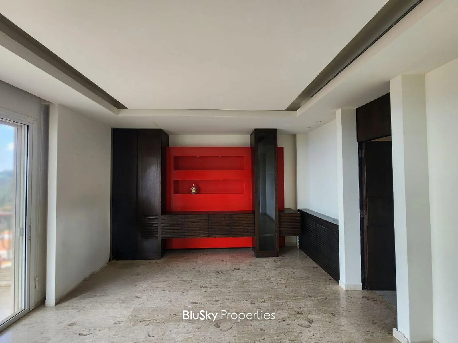 Apartment 200m² Balcony for Sale in Ain Saadeh — الصورة 4