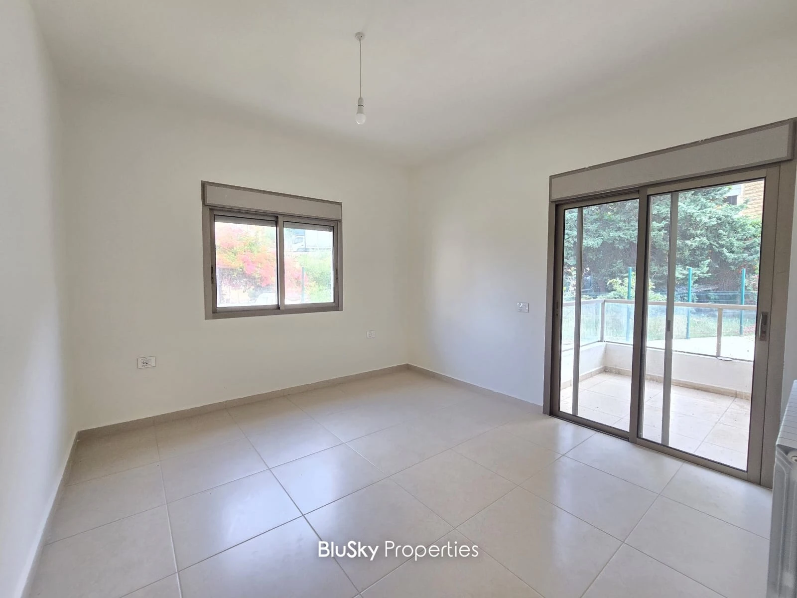 Apartment 218m² for Sale in Ain Saadeh — photo 5