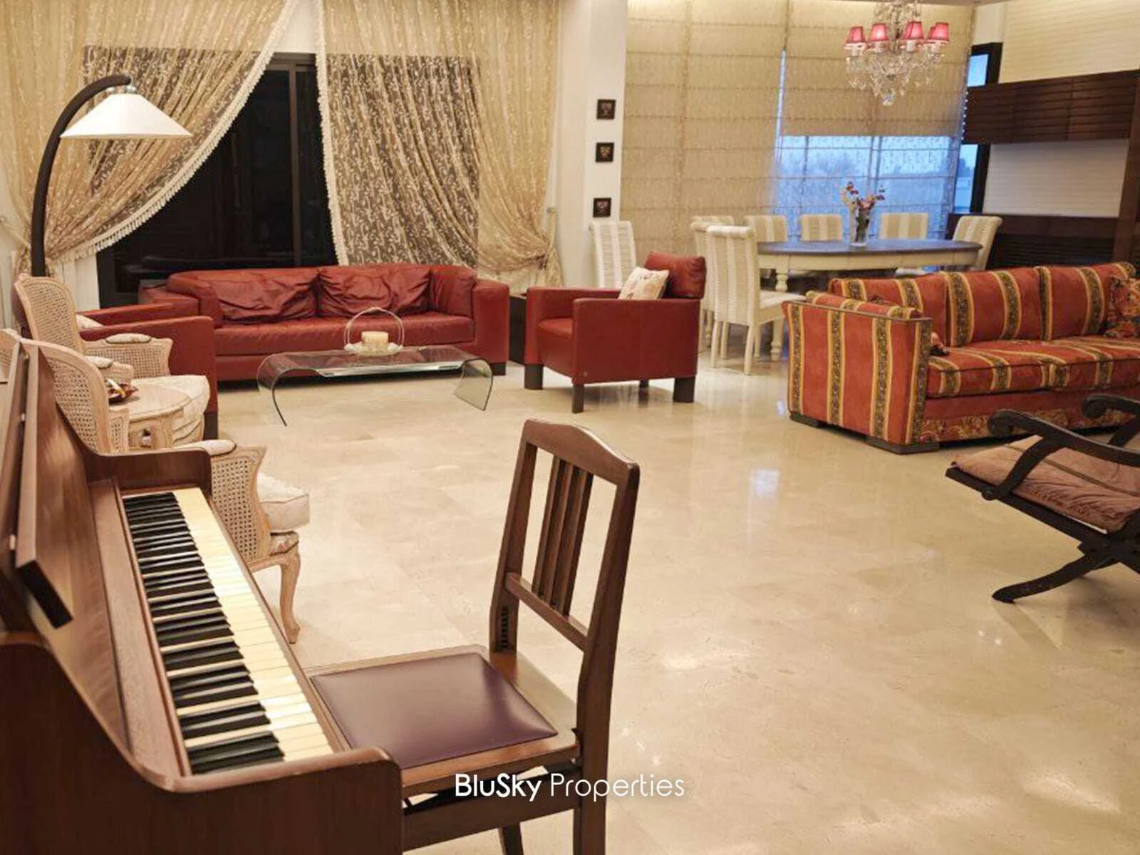 Apartment 220m² for Rent in Ain Saadeh — الصورة 2