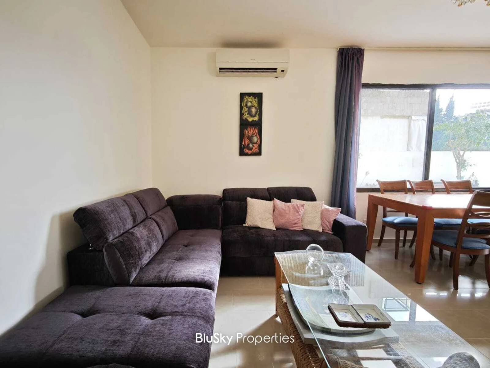 Apartment 220m² Terrace for Rent in Tilal Ain Saadeh