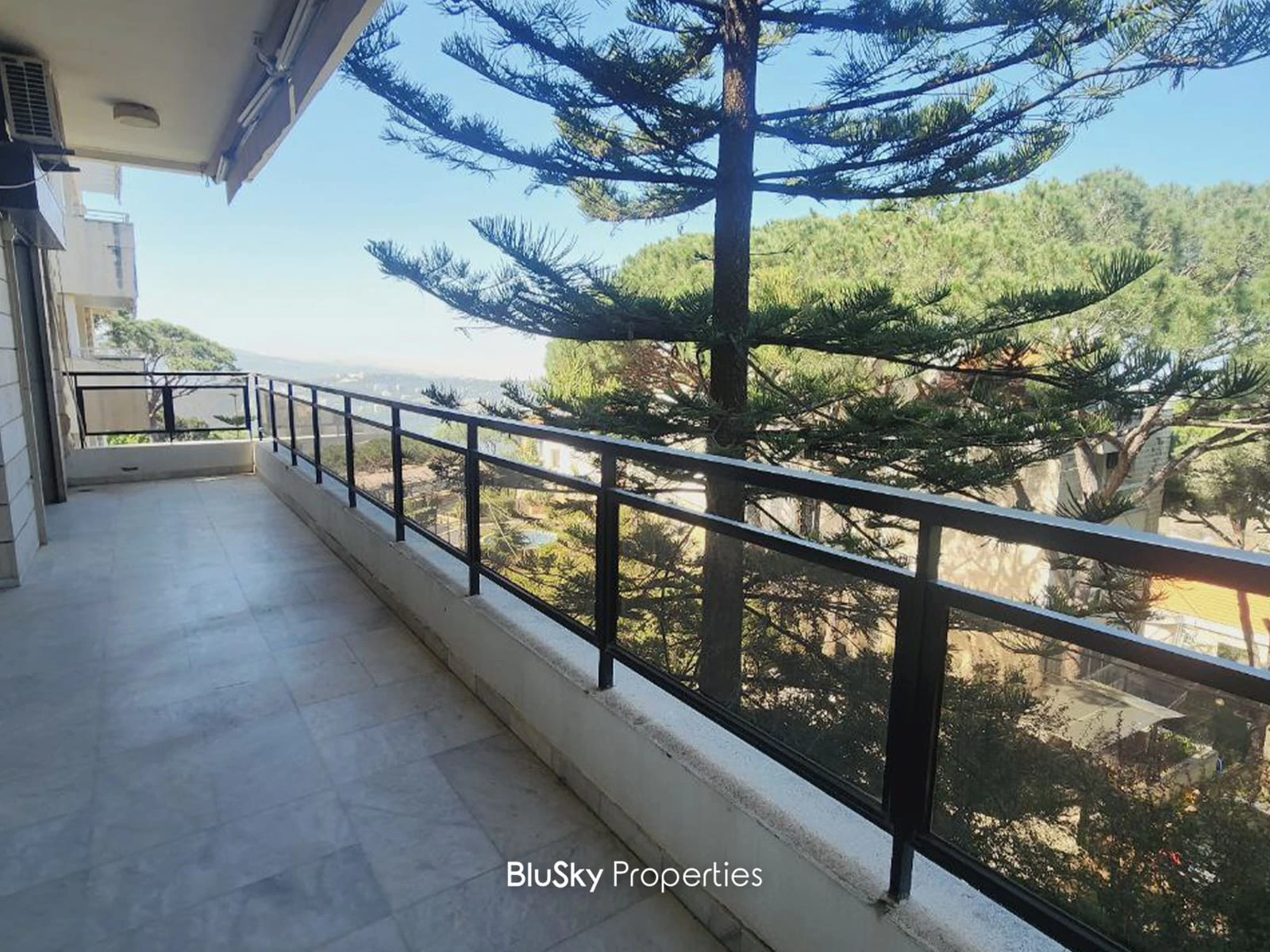 Apartment 220m² with Garden for Sale in Ain Saadeh — photo 4