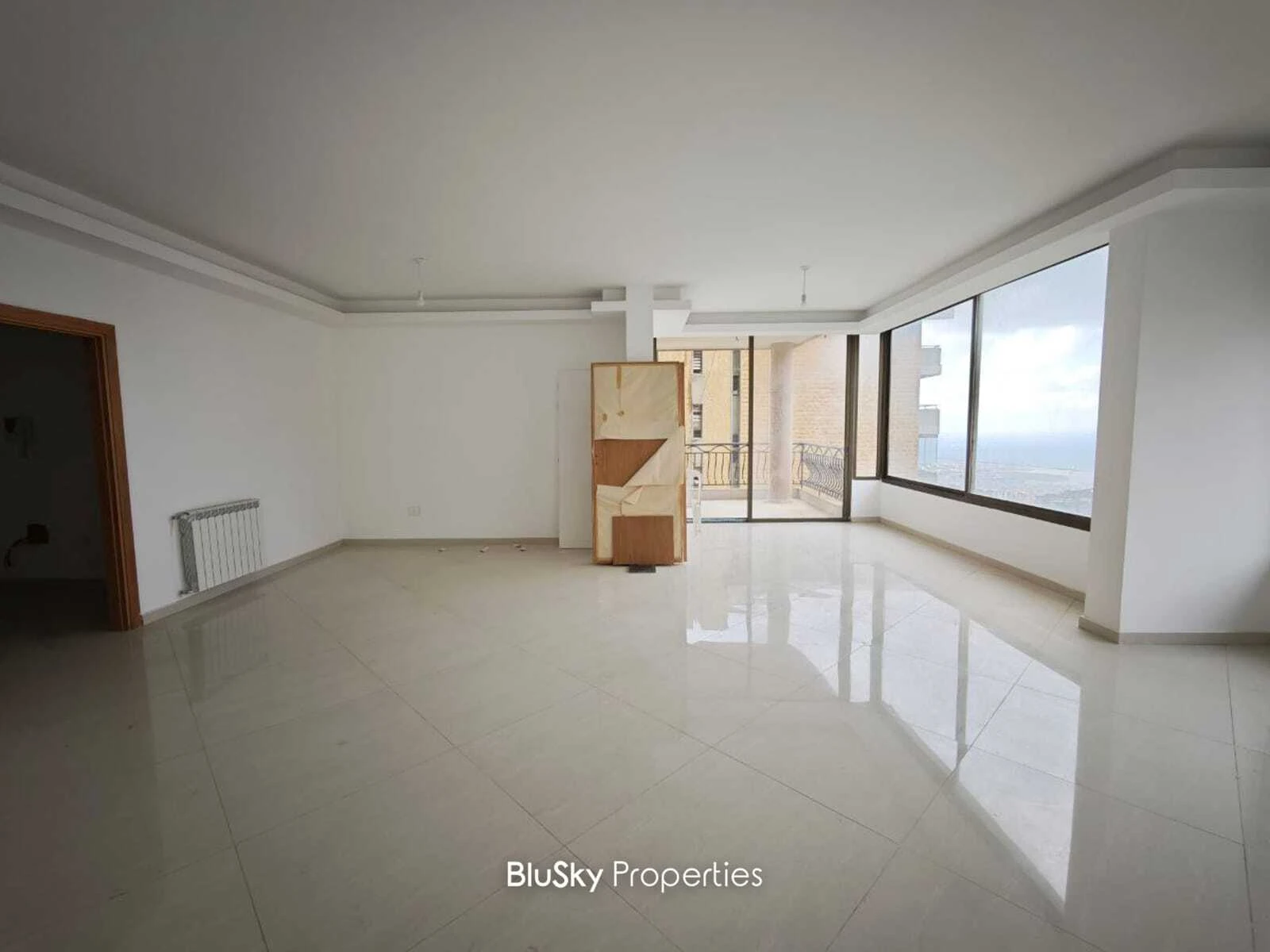 Apartment 230m² Sea View for Sale in Ain Saadeh