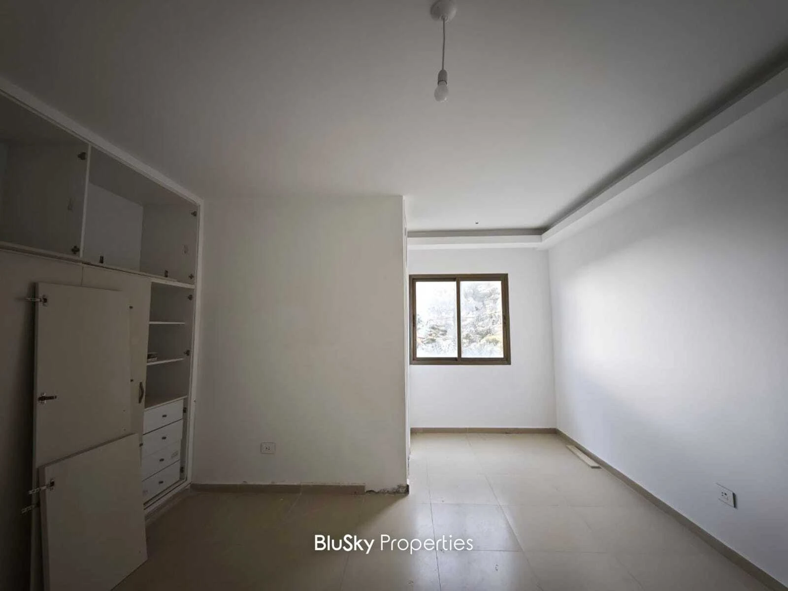 Apartment 230m² Sea View for Sale in Ain Saadeh — photo 3