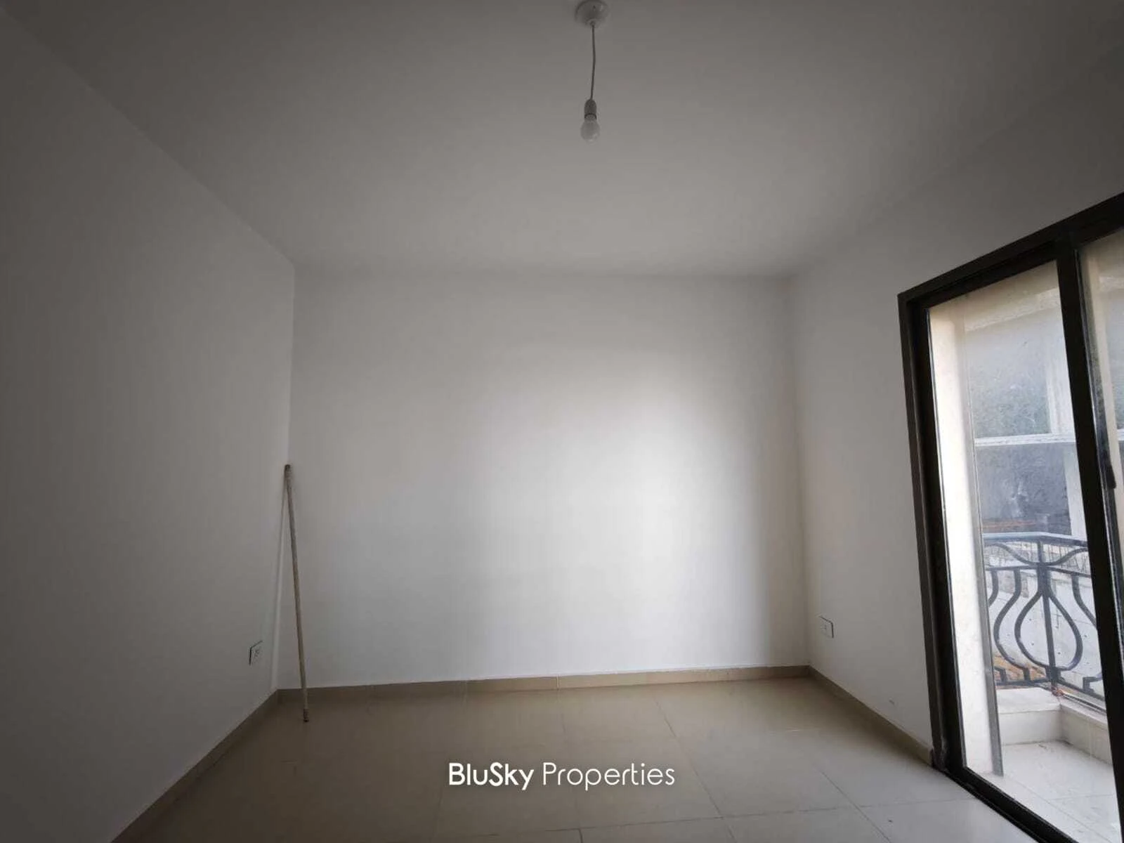 Apartment 230m² Sea View for Sale in Ain Saadeh — photo 5