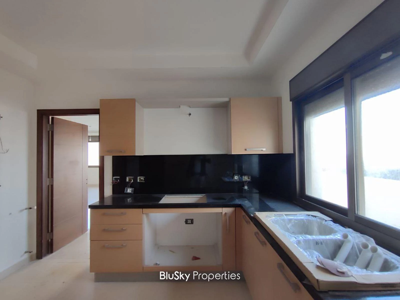 Apartment 230m² Garden for Sale in Ain Saadeh — الصورة 5