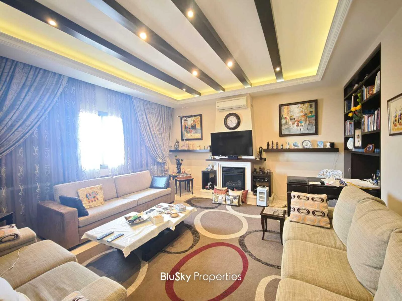 Apartment 235m² with Balcony for Sale in Ain Saadeh — photo 3