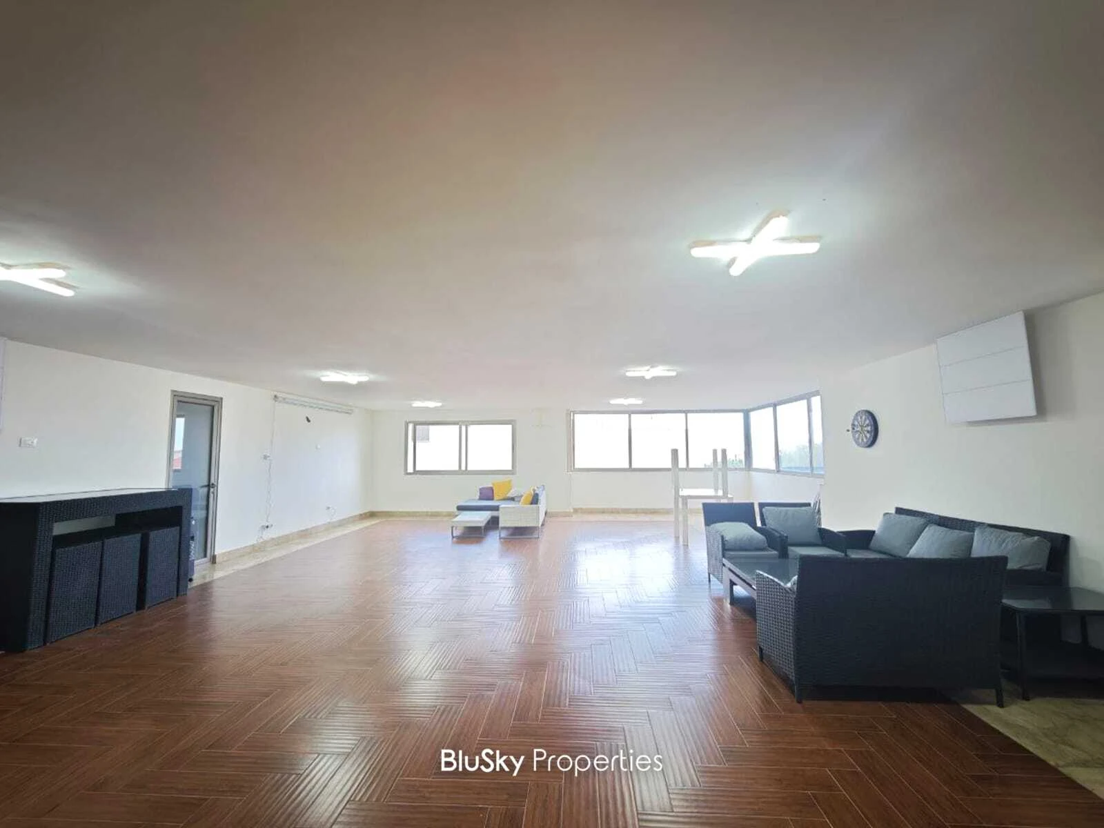Apartment 235m² with Balcony for Sale in Ain Saadeh — photo 5
