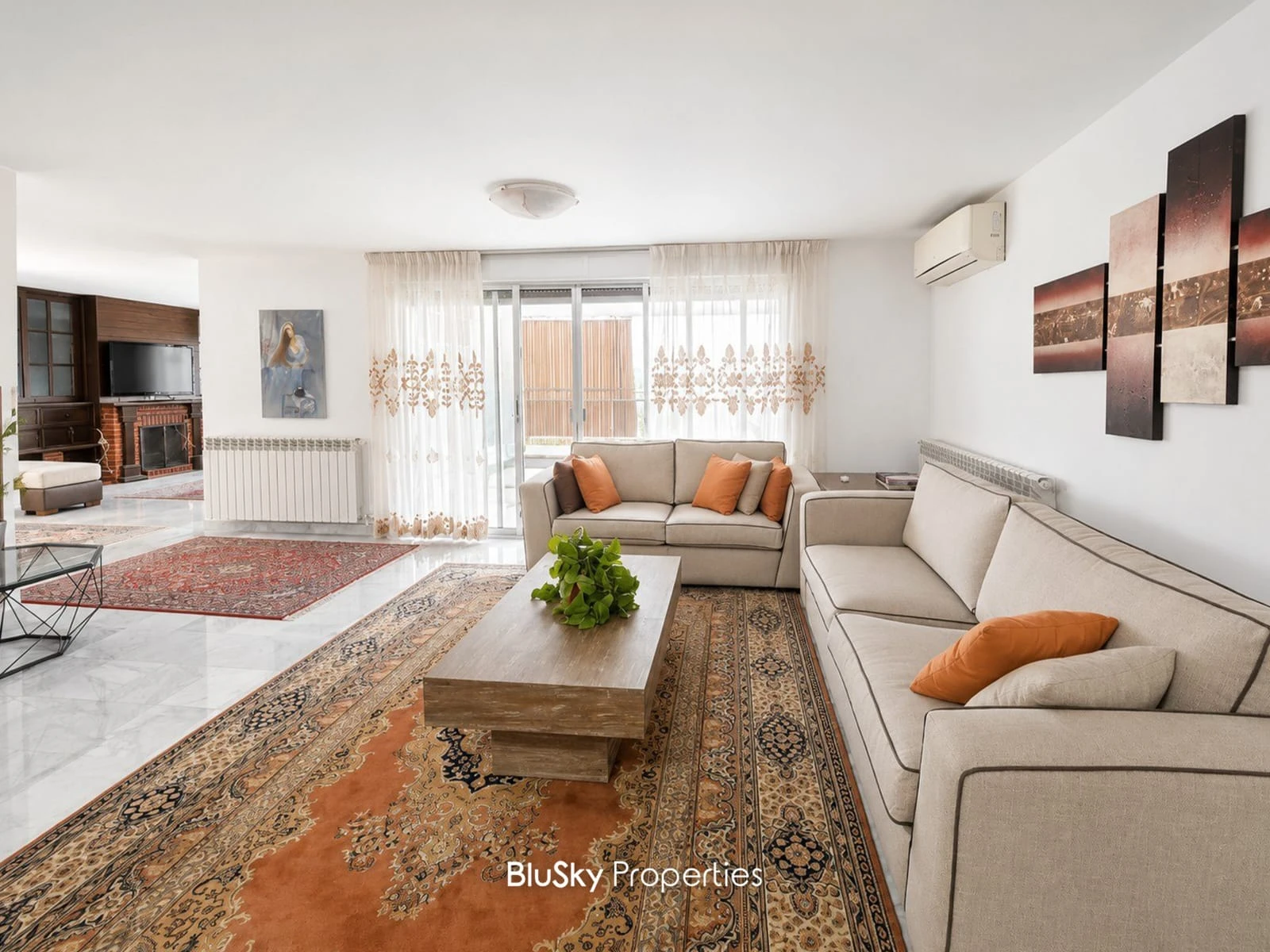 Apartment 250m² with Sea View for Rent in Ain Saadeh