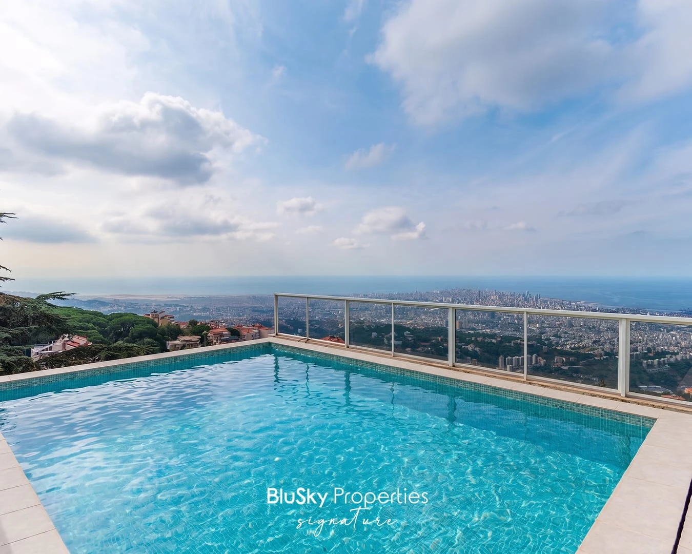 Apartment 250m² with Terrace for Sale in Ain Saadeh — الصورة 3