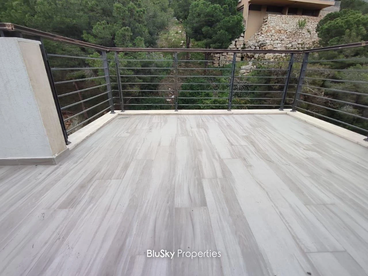Duplex 300m² Sea View for Rent in Ain Saadeh — photo 2