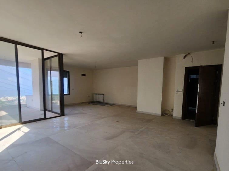 Duplex 350m² 3 Beds for Sale in Ain Saadeh