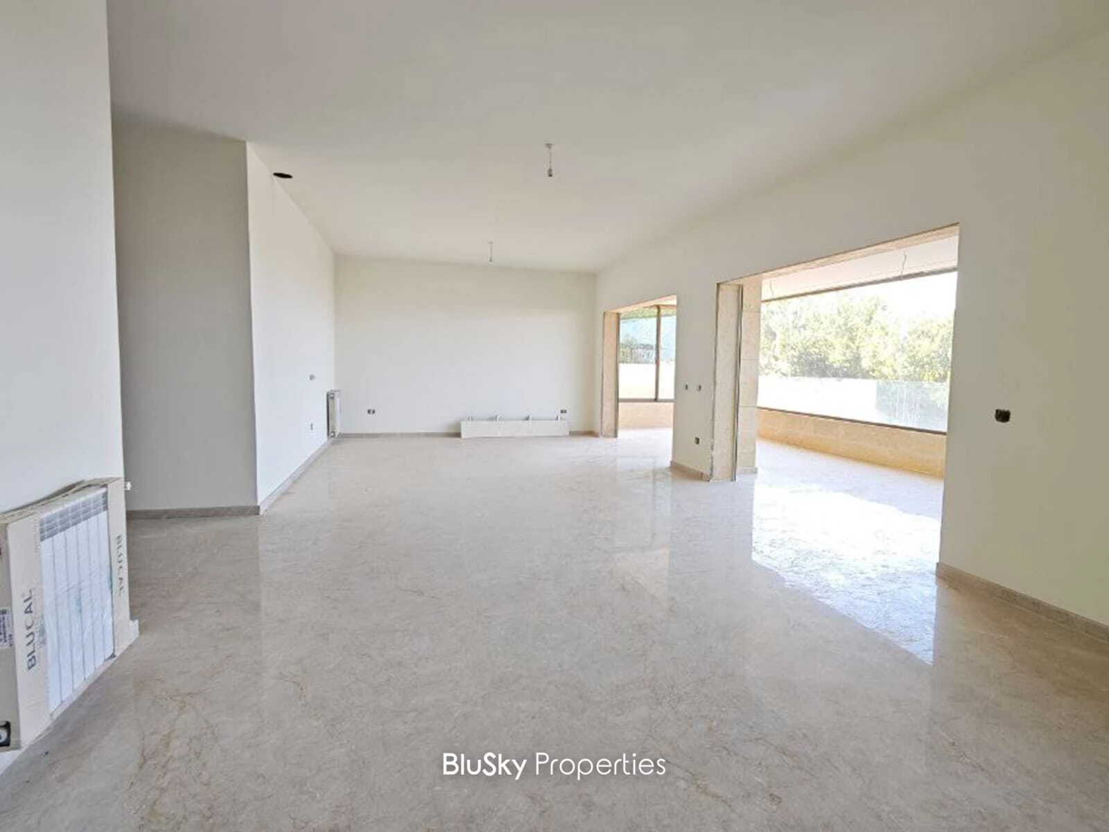 Apartment 400m² Garden for Sale in Ain Saadeh — photo 4