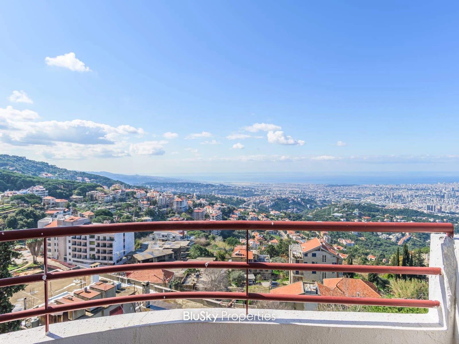 Apartment 53m² Balcony for Sale in Ain Saadeh — الصورة 4