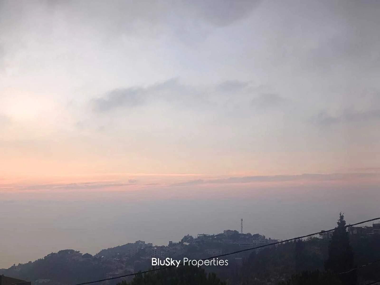 Duplex 650m² Sea View for Sale or Rent in Ain Saadeh — الصورة 2