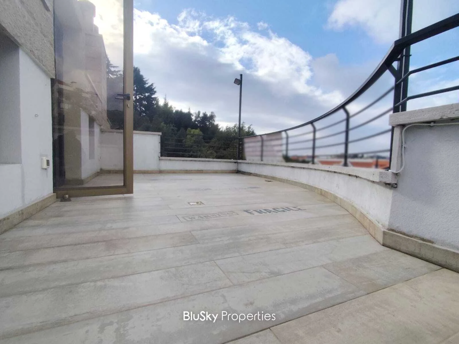 Apartment 110m² Terrace for Rent in Aashqout — الصورة 2