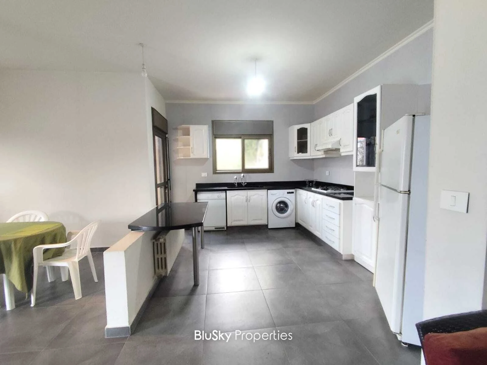 Apartment 170m² Mountain View for Rent in Aashqout — الصورة 3