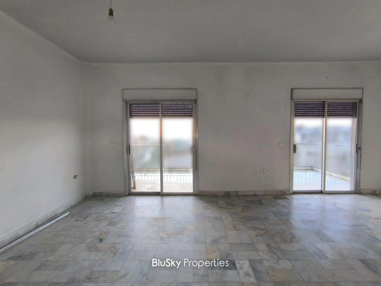 Apartment 160m² Balcony for Sale in Atchaneh