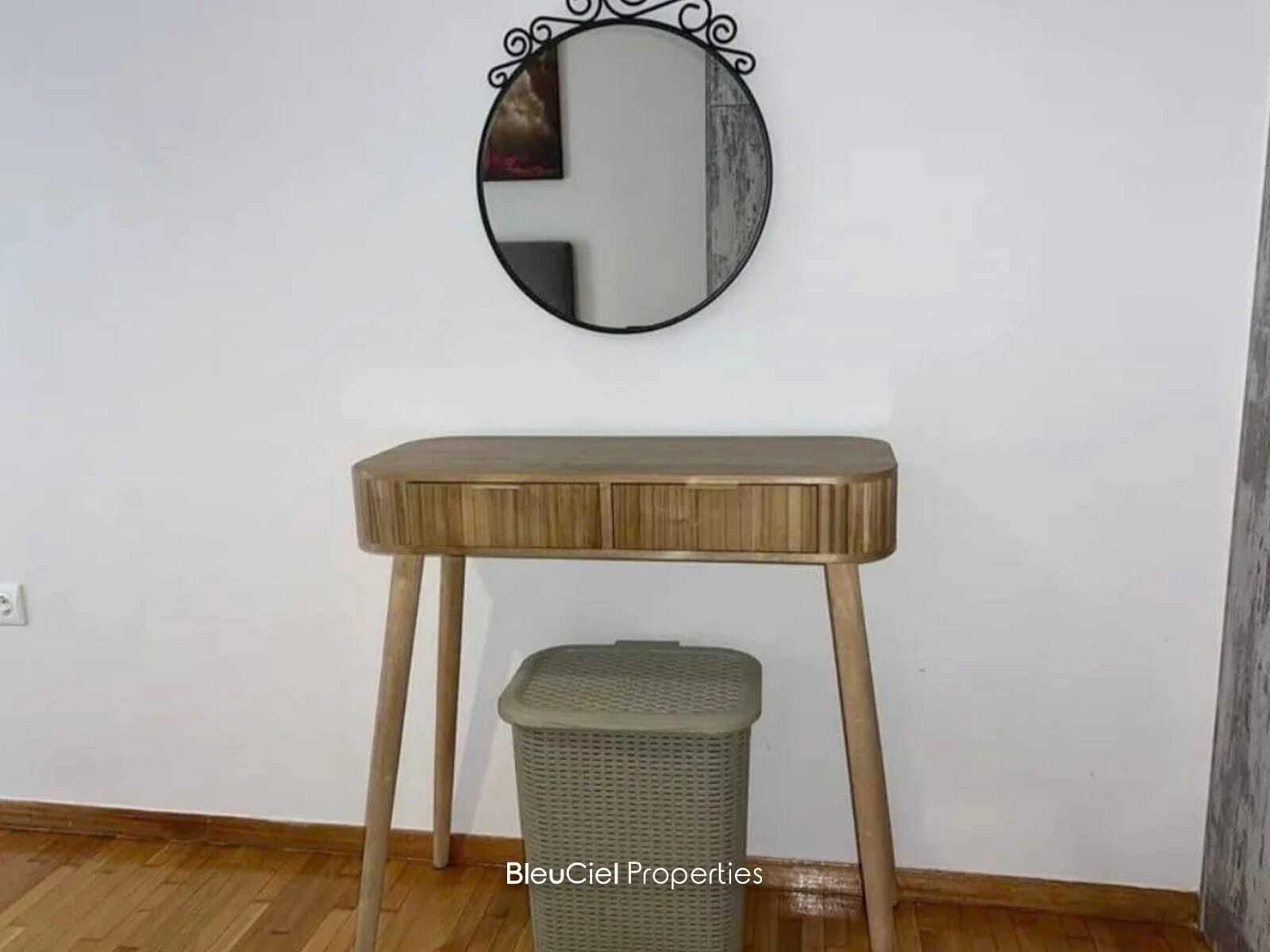 Apartment 57m² Veranda for Sale in Athens Greece — photo 5
